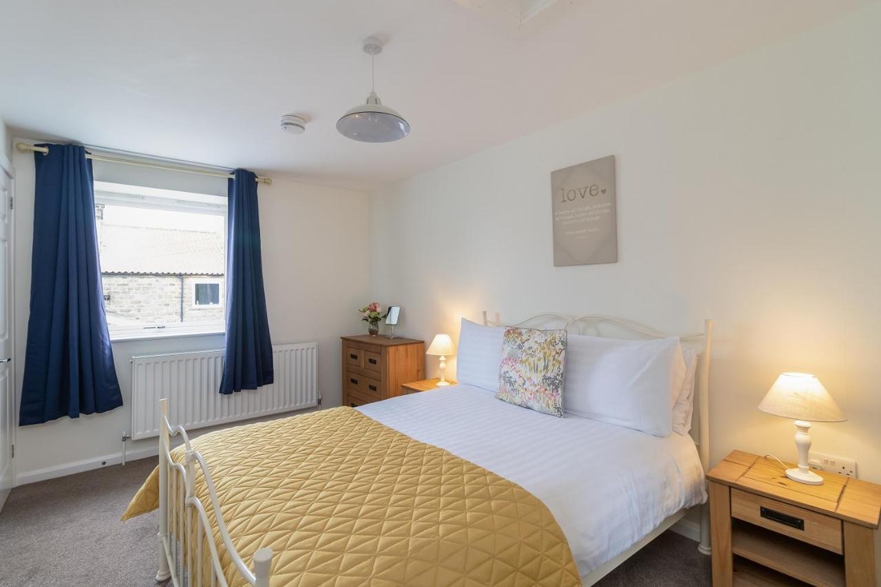 The Grainary Cottages 스카버러 외부 사진