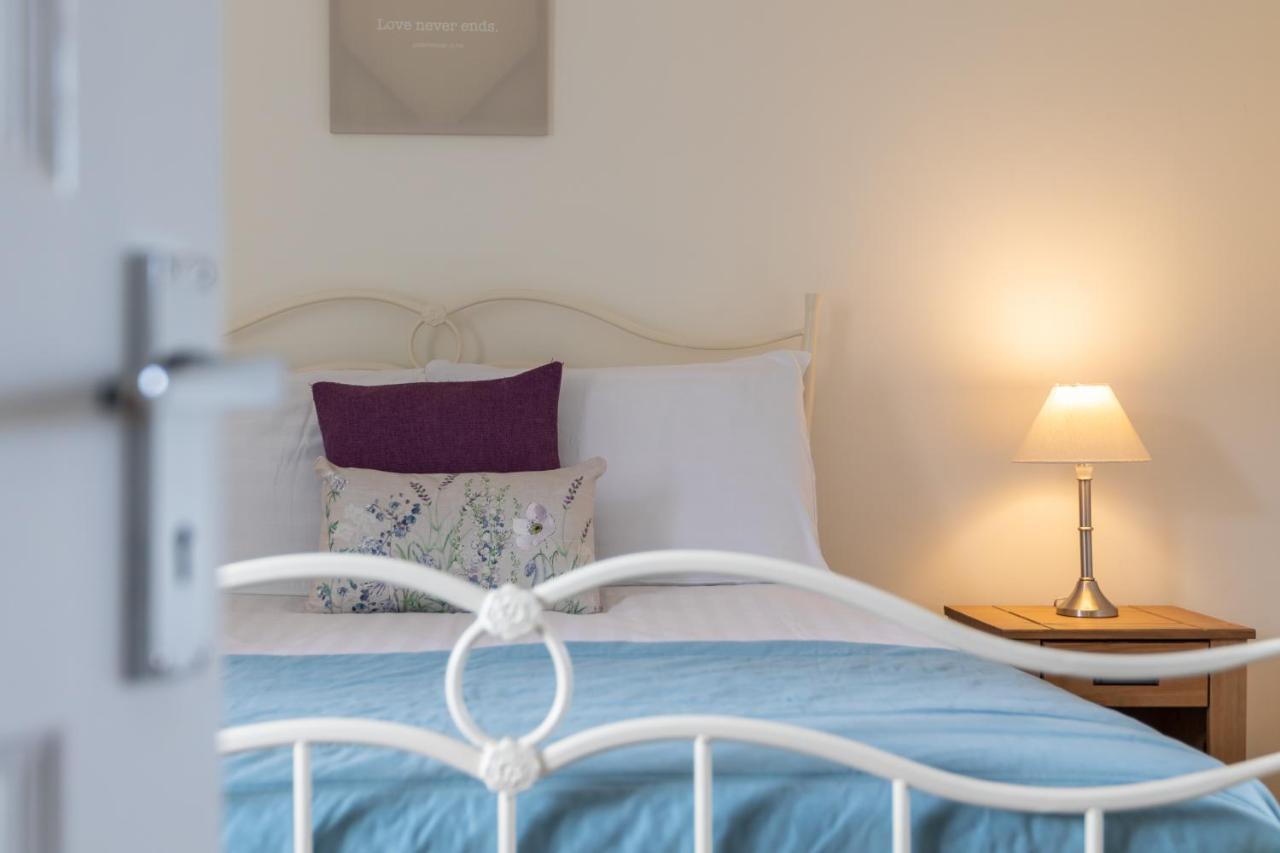 The Grainary Cottages 스카버러 외부 사진